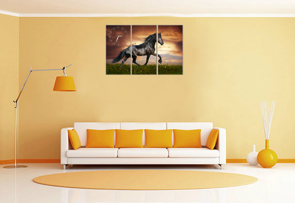 Trang đồng hồ treo tường trang trí hình ngựa HVM02Q